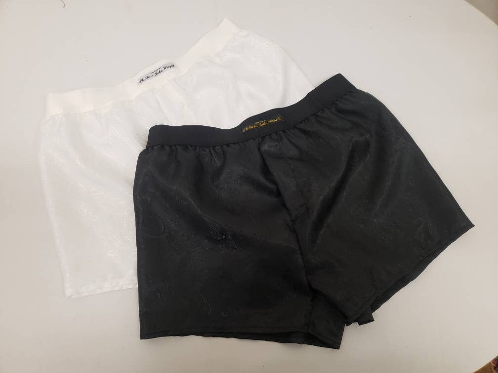 Two silk boxer shorts black and white bundle paisley motif made in France