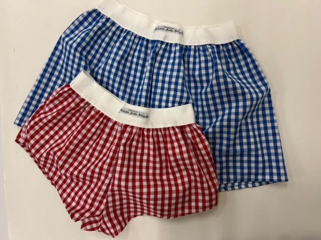 Gingham fabric natural cotton men boxer short mde in France with white elastic. Tablecloth pattern