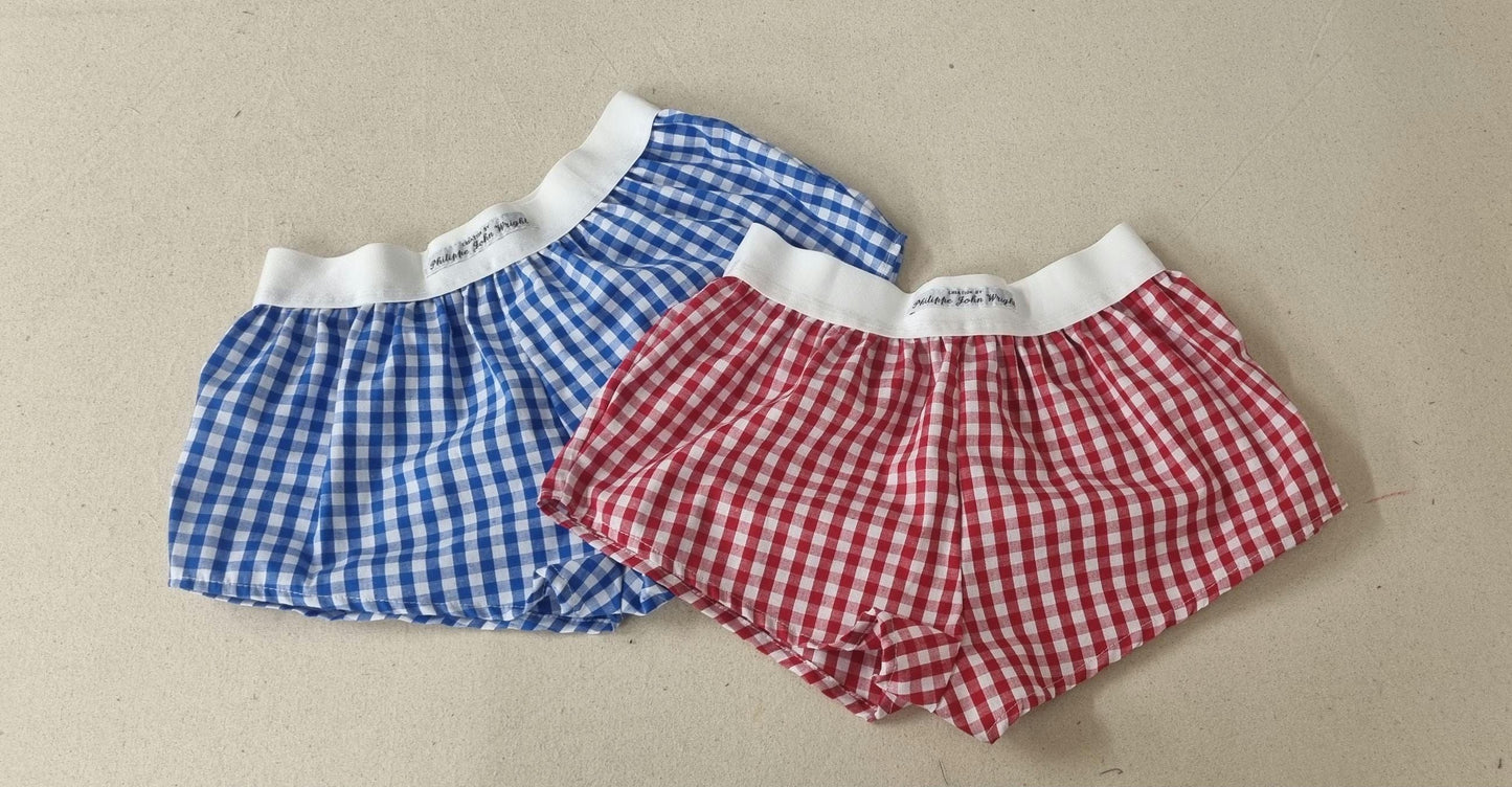 Gingham fabric natural cotton men boxer short mde in France with white elastic. Tablecloth pattern