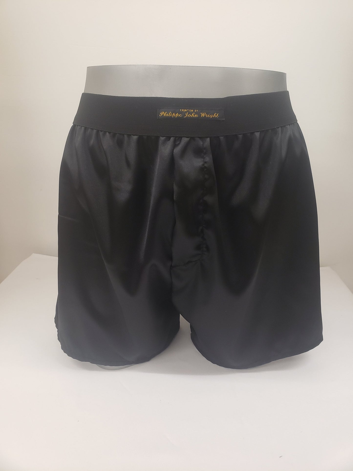 Two boxer shorts double bundle paisley motif made in France RED silk and BLACK satin .