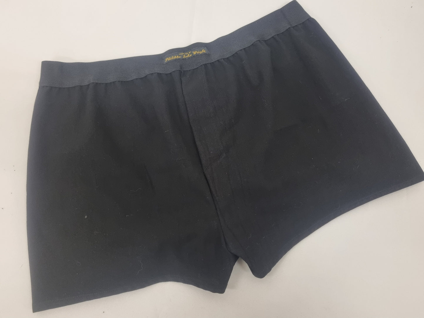 BLACK natural organic cotton men boxer short with white elastic.