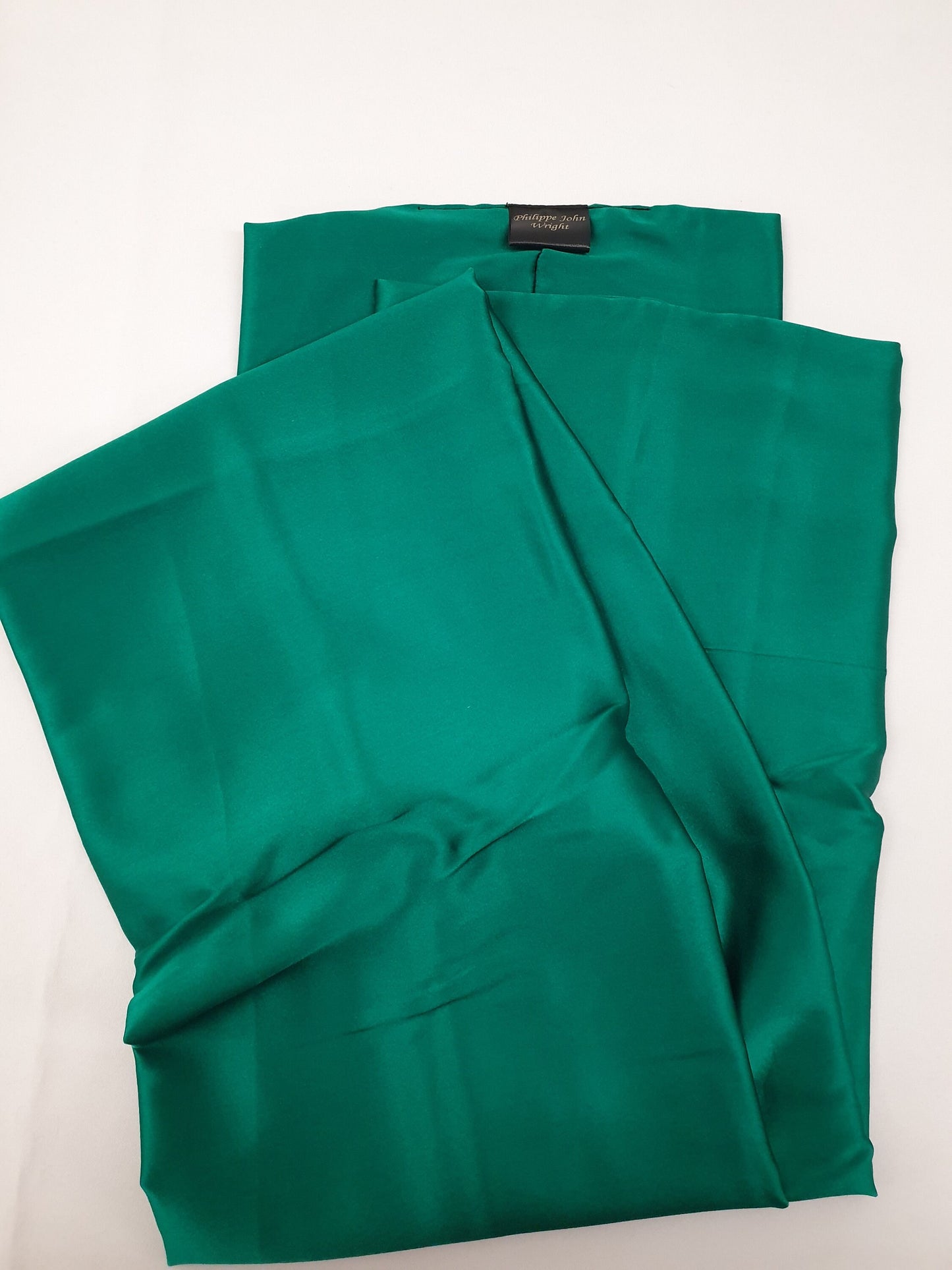 GREEN hight quality silk scarf, hand made in France.