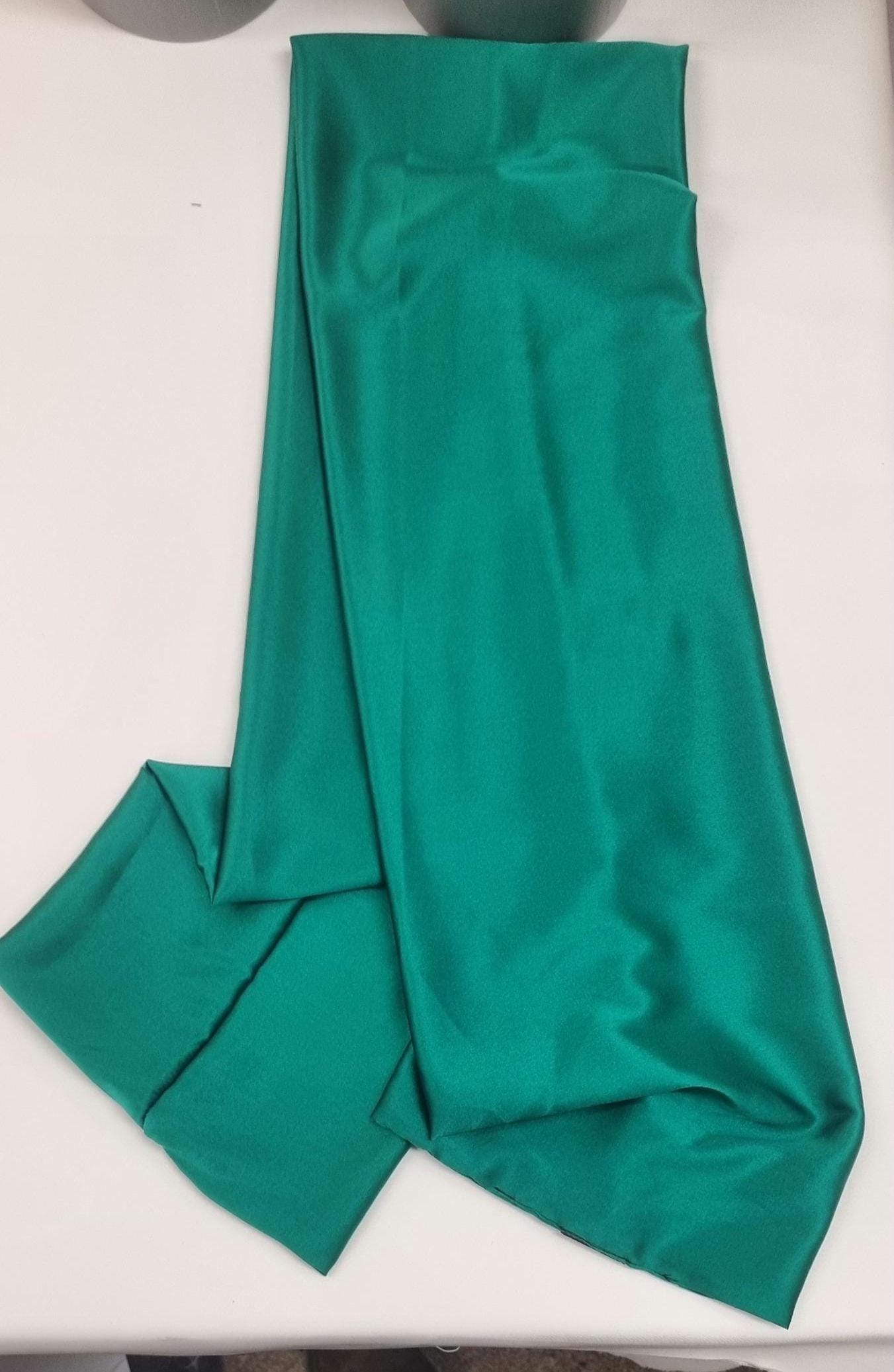Silky scarf in GREEN high quality satin, hand made in France. 140x20cm