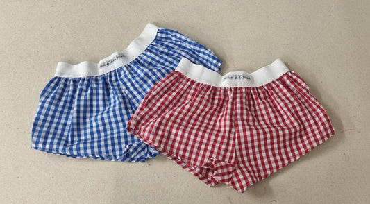 Gingham fabric natural cotton woman boy shorts made in France with white elastic. Tablecloth pattern pajamas
