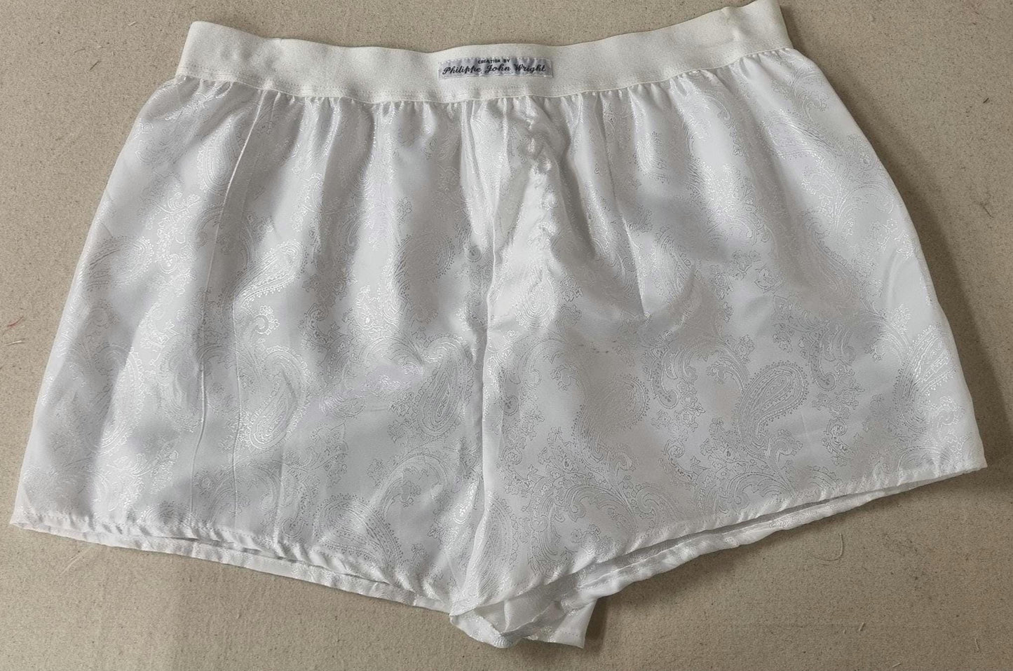 silk boxer shorts in silver and red paisley pattern handmade in France, husband gift boyfriend present groom aniversary for him